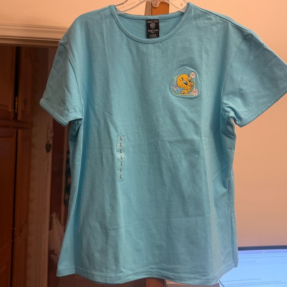 Warner Bros. - Tweety Bird SS Shirt (New with tags)
